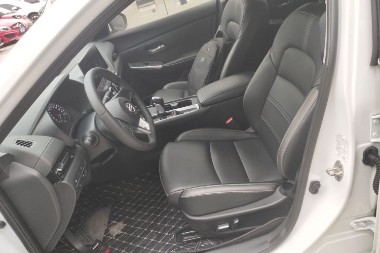 日产 轩逸 2023款 1.6L CVT悦享版中控内饰19