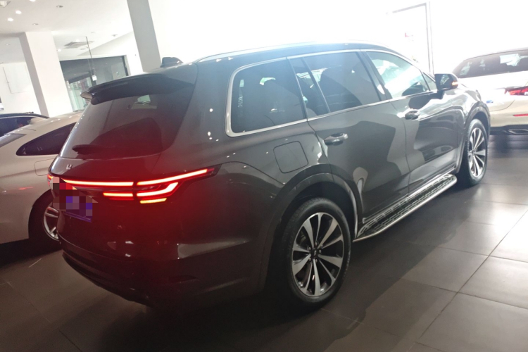 理想汽车 理想ONE 2020款 增程6座版车身外观6005