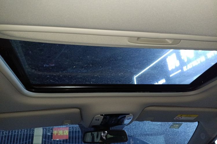 广汽传祺 传祺M8 2021款 领秀系列 390T 至尊版局部细节22