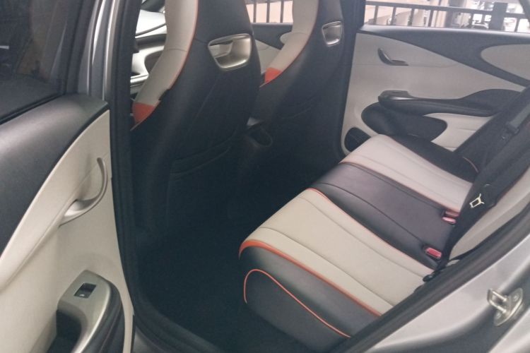 比亚迪 海豚 2021款 405km 时尚版中控内饰7004