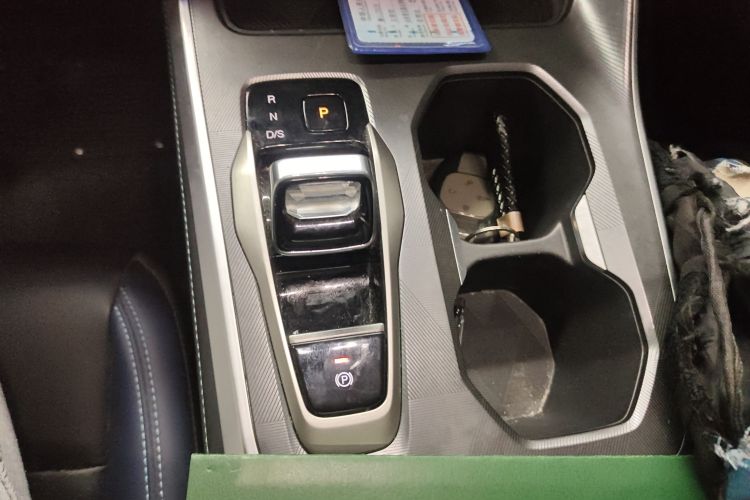 广汽传祺 传祺GS3 2023款 影速 270T 劲享版中控内饰18