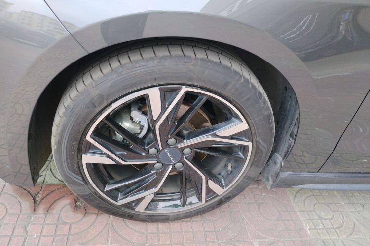 领克03 2025款 1.5TD DCT冠军版Pro车身外观6007