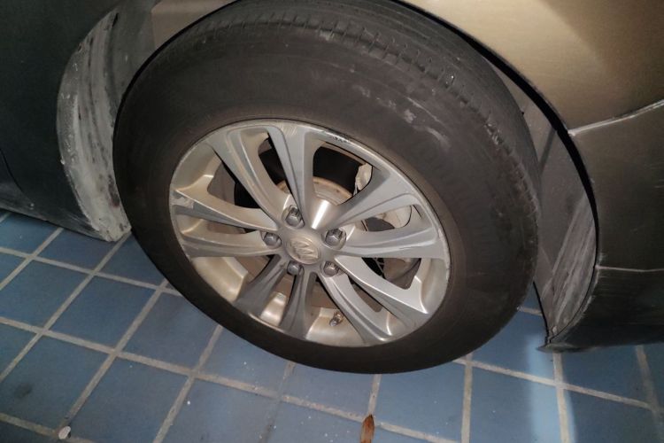 别克 英朗 2017款 15N 自动进取型车身外观10