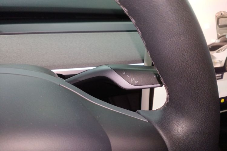 特斯拉 Model Y 2023款 后轮驱动版局部细节18