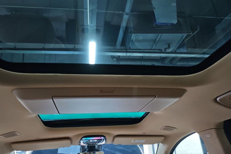 岚图汽车 岚图梦想家 2025款 PHEV 四驱尊贵鲲鹏版中控内饰22