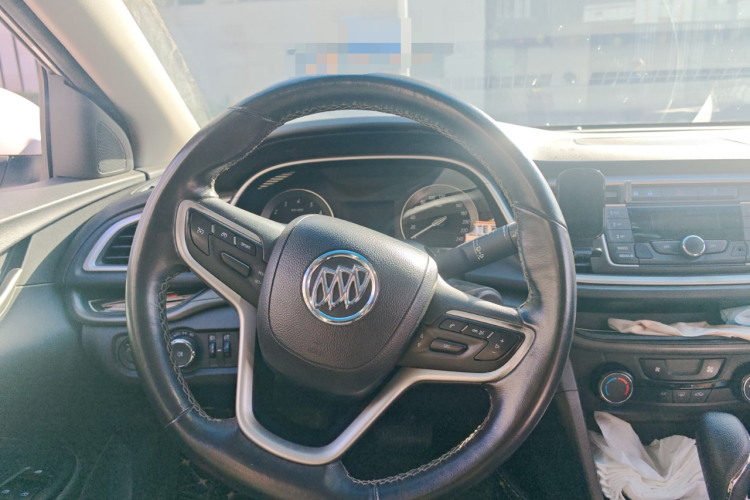 别克 英朗 2018款 18T 自动精英型中控内饰13