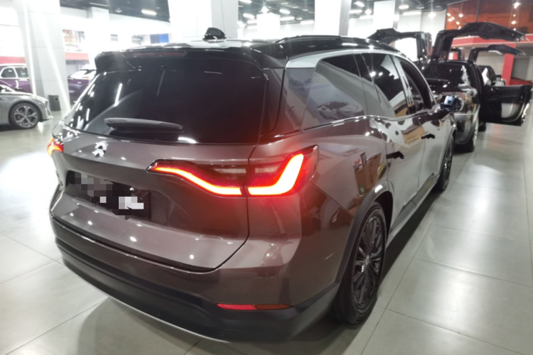 蔚来ES8 2018款 355KM 基准版 七座版车身外观6005