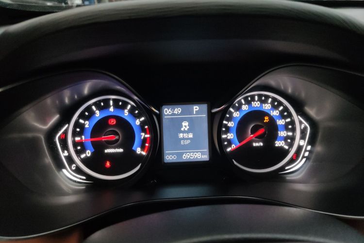 北京汽车 绅宝X35 2016款 1.5L 自动豪华版中控内饰14