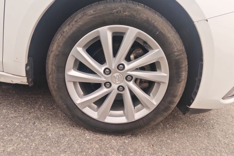 别克 威朗 2018款 三厢 15S 自动领先型车身外观10