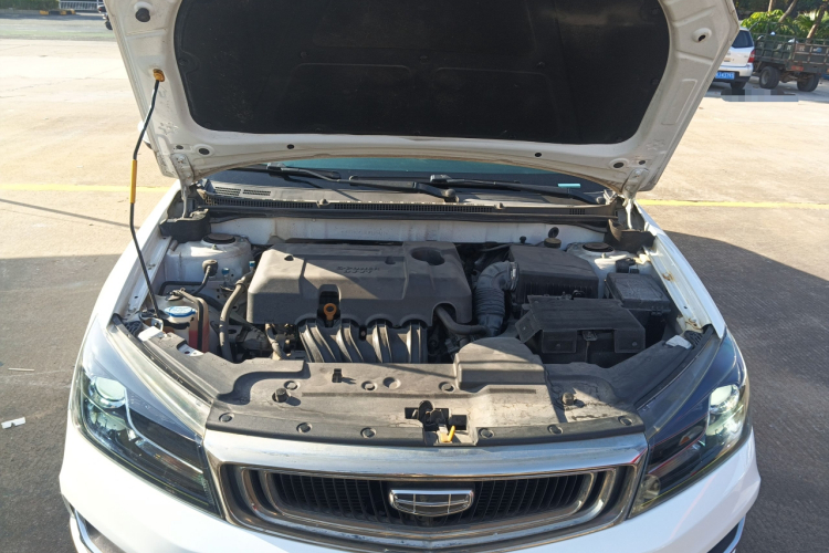吉利汽车 帝豪 2020款 1.5L 手动豪华型机舱底盘24