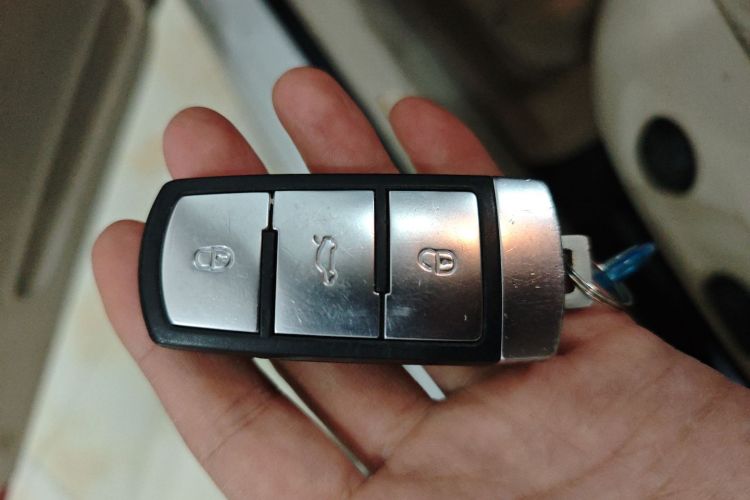 大众 迈腾 2013款 1.8TSI 领先型中控内饰11