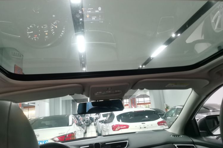 日产 逍客 2019款 2.0L CVT豪华版中控内饰22