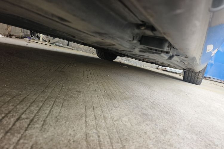 奔驰E级 2016款 E 300 L 豪华型局部细节9002