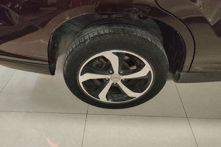 比亚迪S7 2015款 2.0T 升级版 自动旗舰型车身外观6008