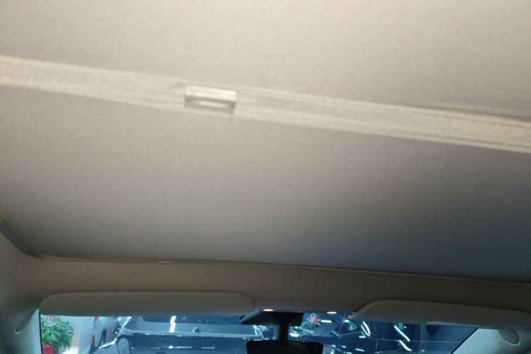 特斯拉 Model Y 2021款 标准续航后驱版中控内饰22