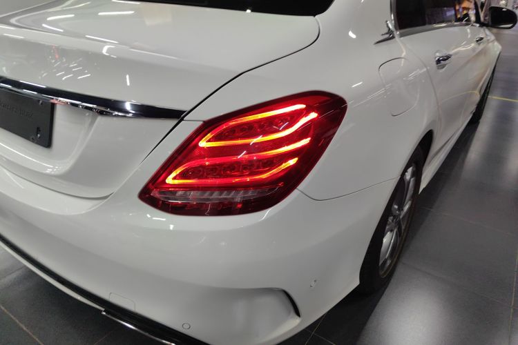 奔驰C级 2018款 C 180 L 时尚型运动版车身外观6006