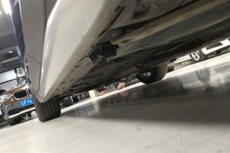 宝马X1 2018款 sDrive18Li 尊享型局部细节9002