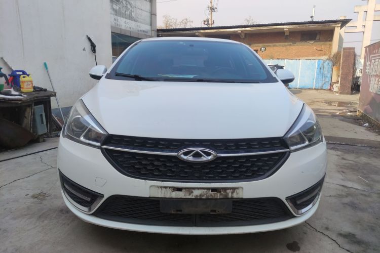 奇瑞 艾瑞泽5 2017款 1.5L CVT领潮版车身外观2