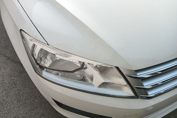 大众 桑塔纳 2015款 1.6L 自动舒适版车身外观8