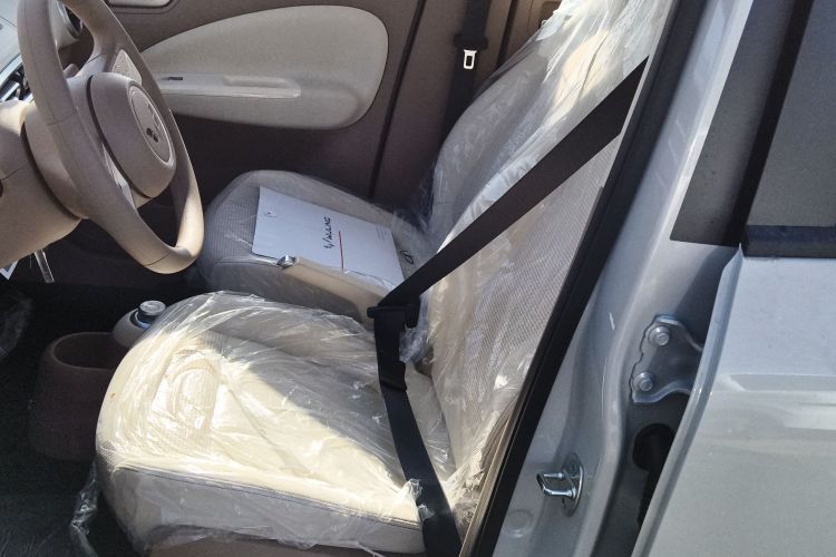 五菱汽车 宏光MINIEV 2025款 四门版 进阶款中控内饰19