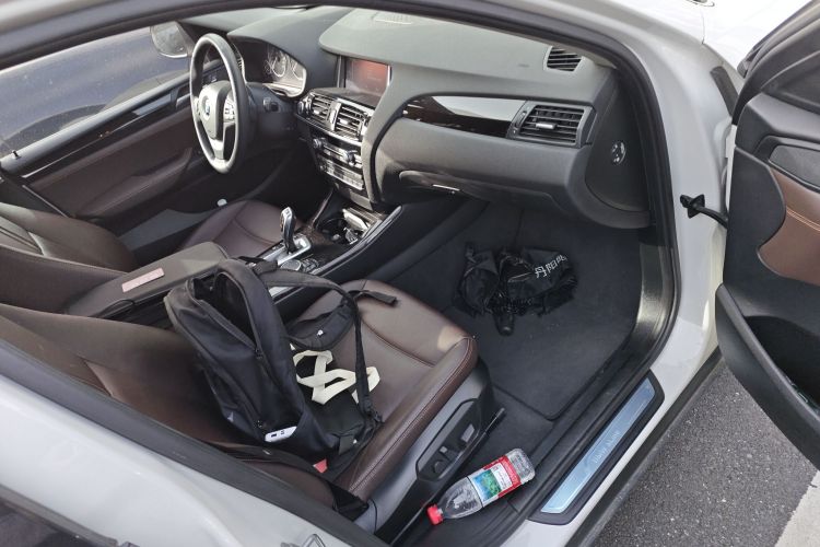 宝马X4 2014款 xDrive20i X设计套装局部细节9005