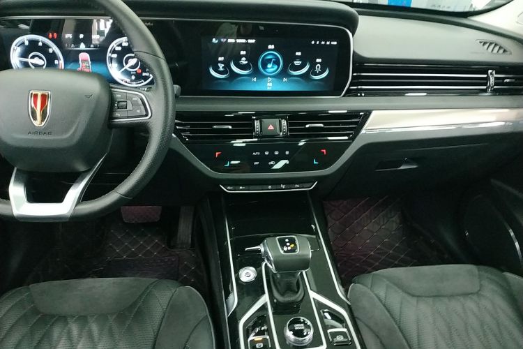 红旗HS5 2022款 改款 2.0T 智联旗享四驱版中控内饰16