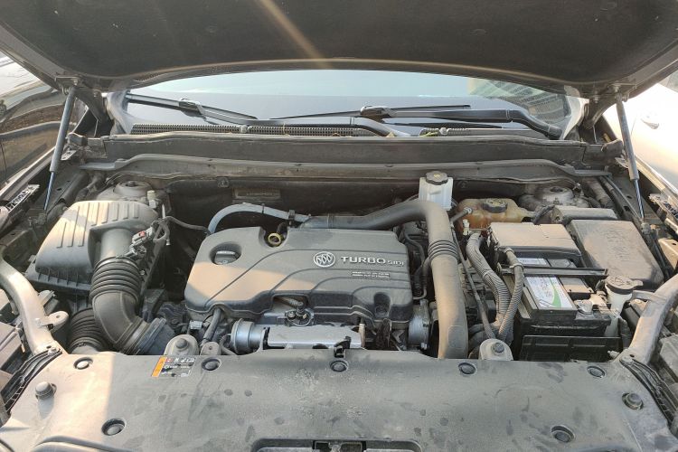 别克 昂科威 2017款 20T 两驱精英型机舱底盘24