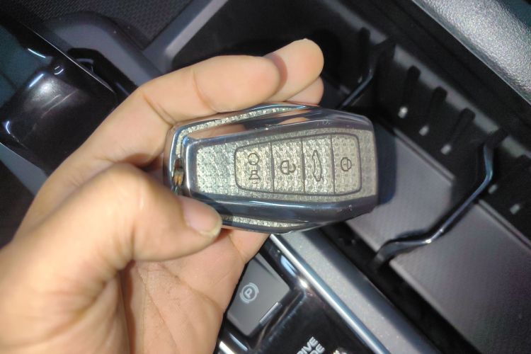 吉利汽车 2024款 缤瑞COOL 1.5T DCT龙腾版中控内饰11