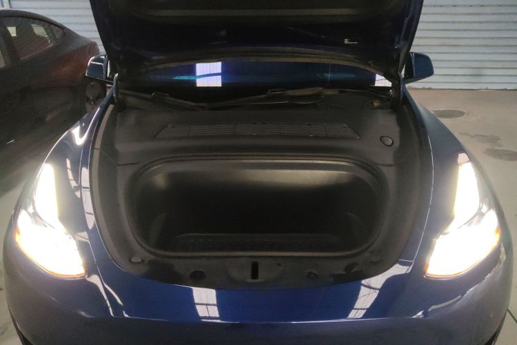特斯拉 Model Y 2022款 改款 后轮驱动版机舱底盘24