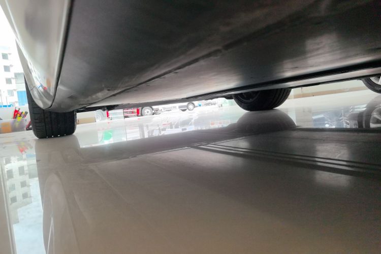 特斯拉 Model 3 2020款 改款 长续航后轮驱动版局部细节9002