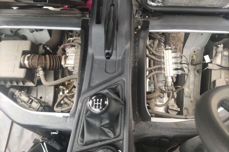 长安凯程 长安睿行M60 2023款 1.6L CNG舒适型客车6座局部细节24