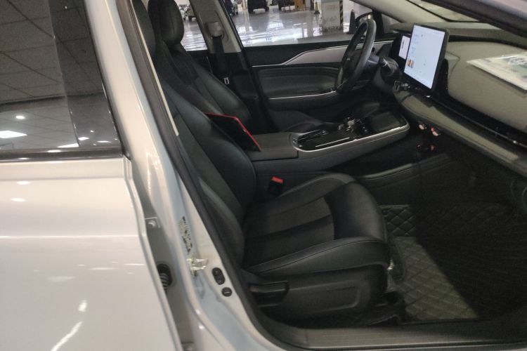 埃安 AION S Plus 2023款 70 智驾版 三元锂局部细节41