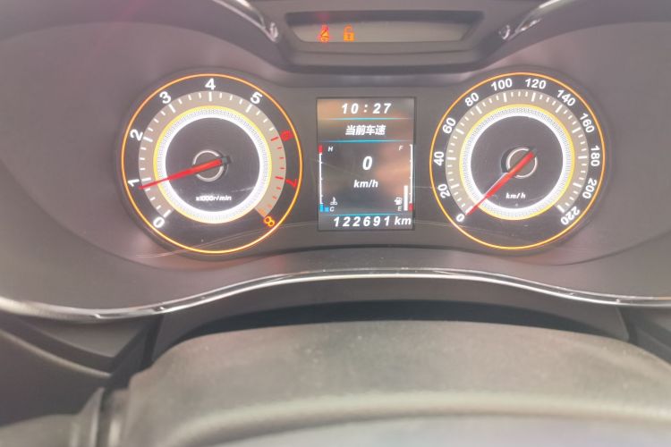 猎豹汽车 猎豹CS9 2017款 1.5L 手动风尚型中控内饰15