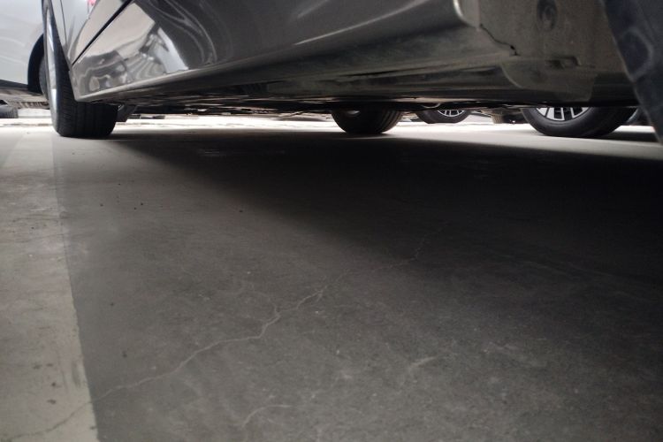 宝马3系 2014款 320i 时尚型局部细节9003