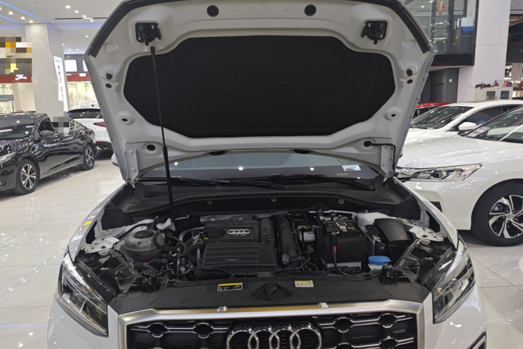 奥迪Q2L 2022款 35 TFSI 时尚动感型机舱底盘24