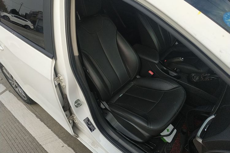 别克 英朗 2019款 18T 自动互联精英型 国VI局部细节41