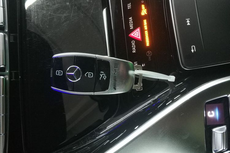 奔驰 2019款 AMG GT 50 四门跑车中控内饰11