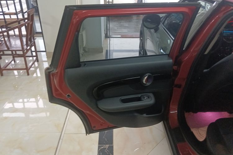 MINI Clubman 2021款 1.5T COOPER中控内饰49