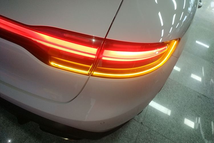 保时捷 2025款 Macan 2.0T 逐梦版车身外观9