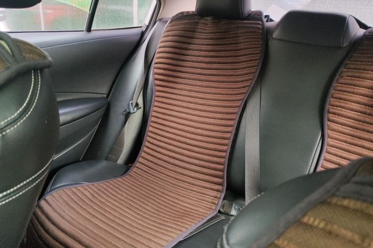 丰田 卡罗拉 2019款 1.2T S-CVT GL-i精英版中控内饰21