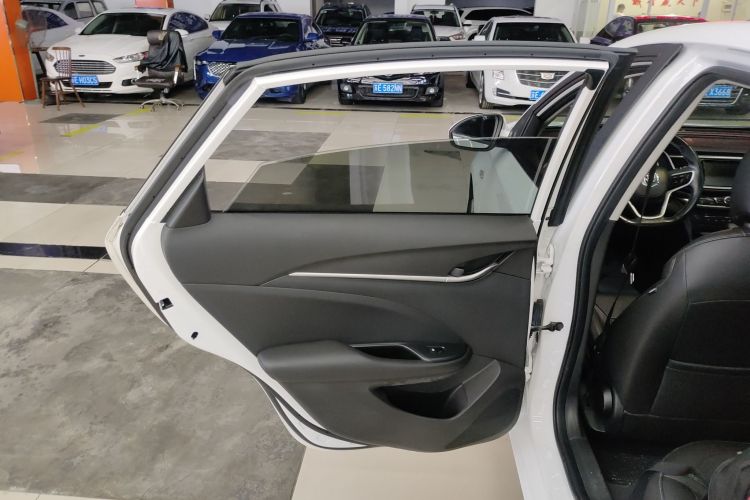 别克 英朗 2019款 18T 自动互联精英型 国VI中控内饰49