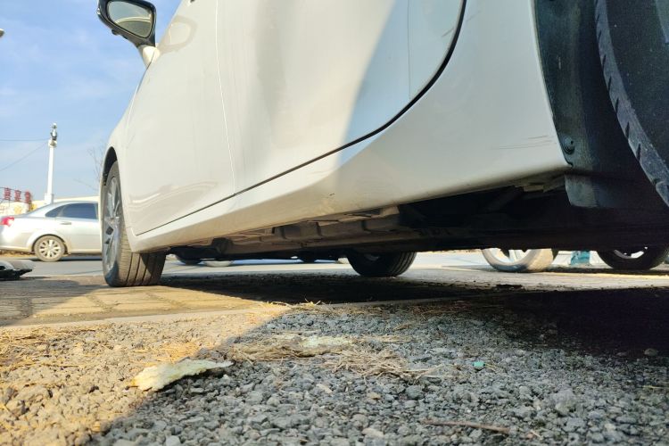 雷克萨斯ES 2017款 200 30周年纪念版局部细节9002