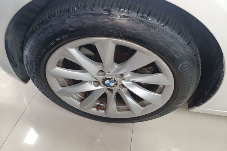 宝马3系GT 2013款 328i 风尚设计套装车身外观6007