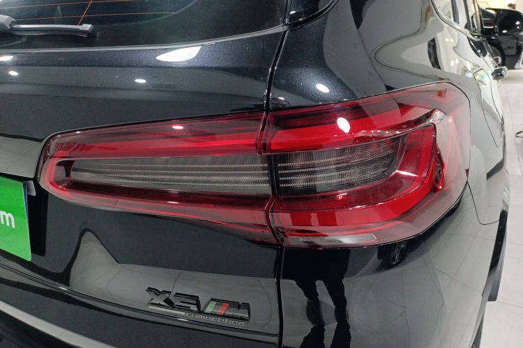 宝马X5(进口) 2020款 xDrive30i M运动套装车身外观9