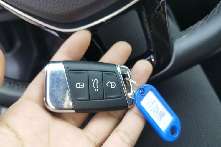 大众 迈腾 2019款 330TSI DSG 领先型 国V中控内饰11