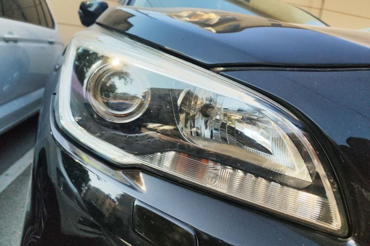 斯巴鲁 傲虎 2015款 2.5i 豪华导航版车身外观6006