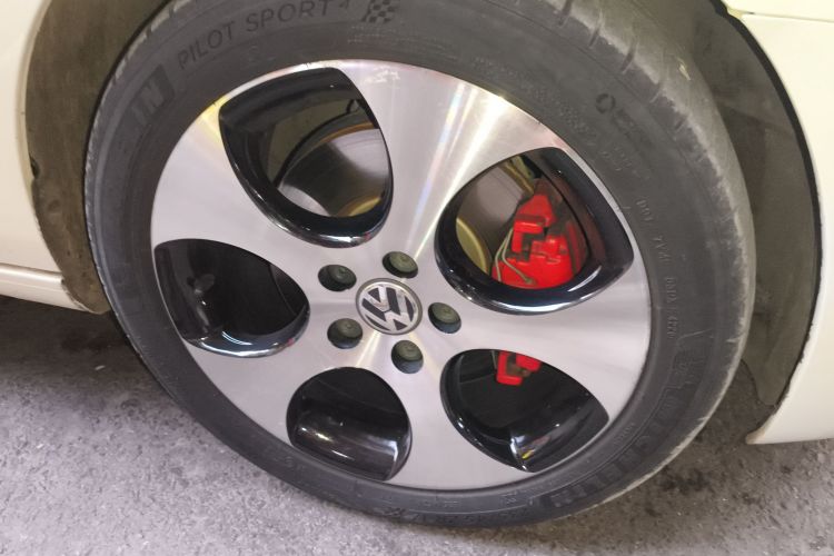 大众 高尔夫GTI 2012款 2.0TSI GTI车身外观10