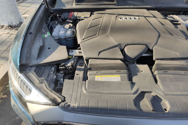 奥迪Q8 2019款 55 TFSI 臻选动感型局部细节9006