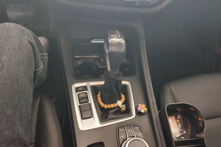 宝马1系 2019款 118i 时尚型局部细节18