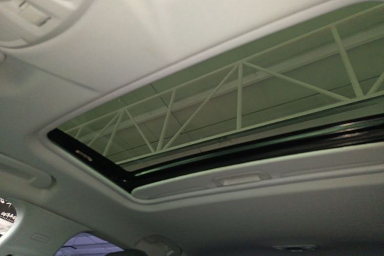 标致308 2016款 230THP 自动豪华版中控内饰22